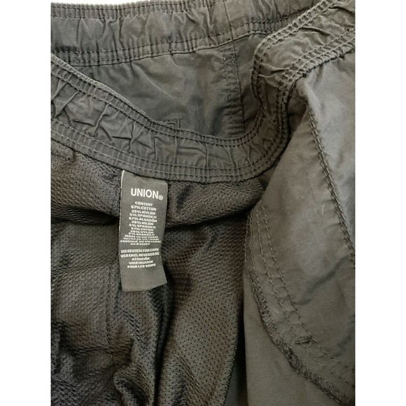 Union Native Spirit & Soul Men's Black Shorts Large Cargo Elastic waist New - Picture 10 of 10